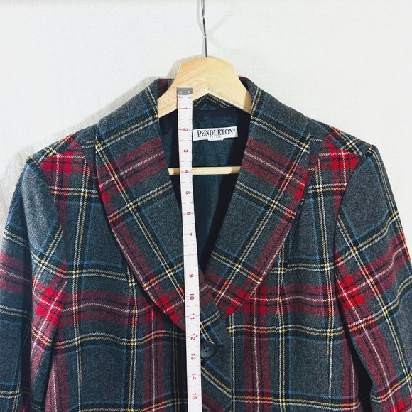 Vintage Pendleton, 100% Virgin Wool, Red and Grey Tartan plain. Pristine conditi - Picture 9 of 10